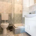 Casa Mia - *