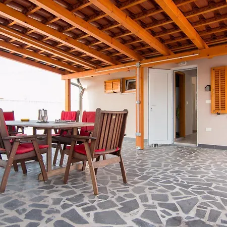 Casa Mia - * Loborika