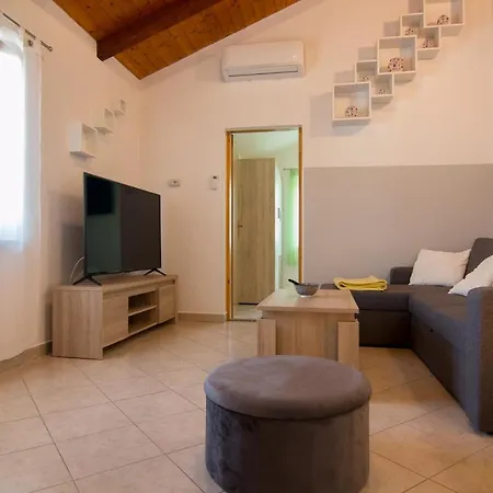 Nyaraló Casa Mia - Loborika